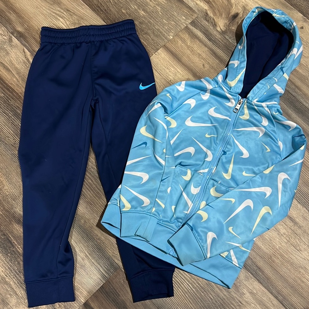 Nike track suit. Size 6